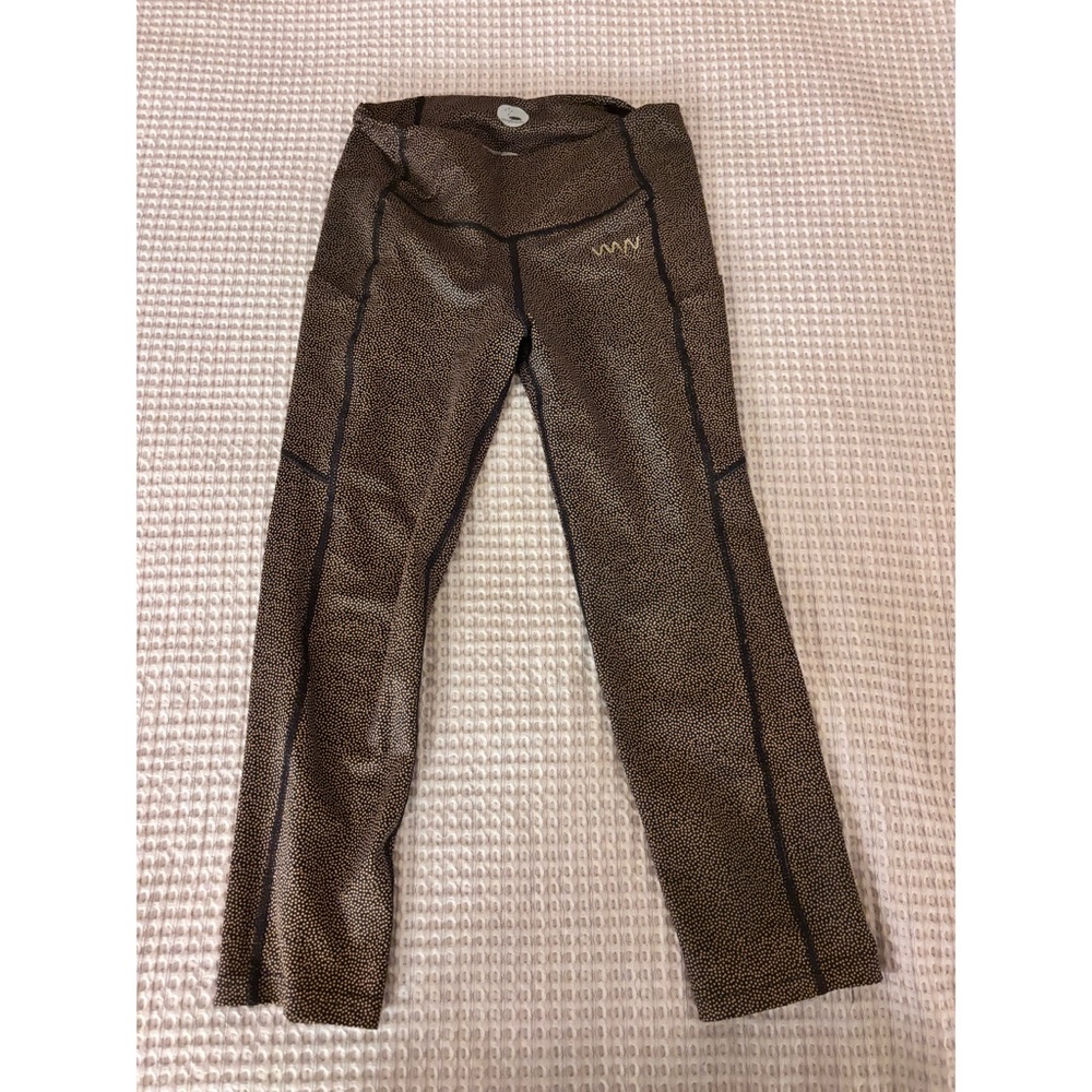 5 for $25 sale ✨ Wyn Republic Spotted Leggings